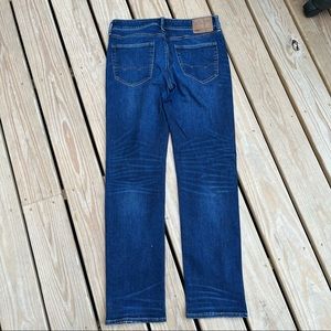 American Eagle jeans. 32x34. Dark denim. Straight leg